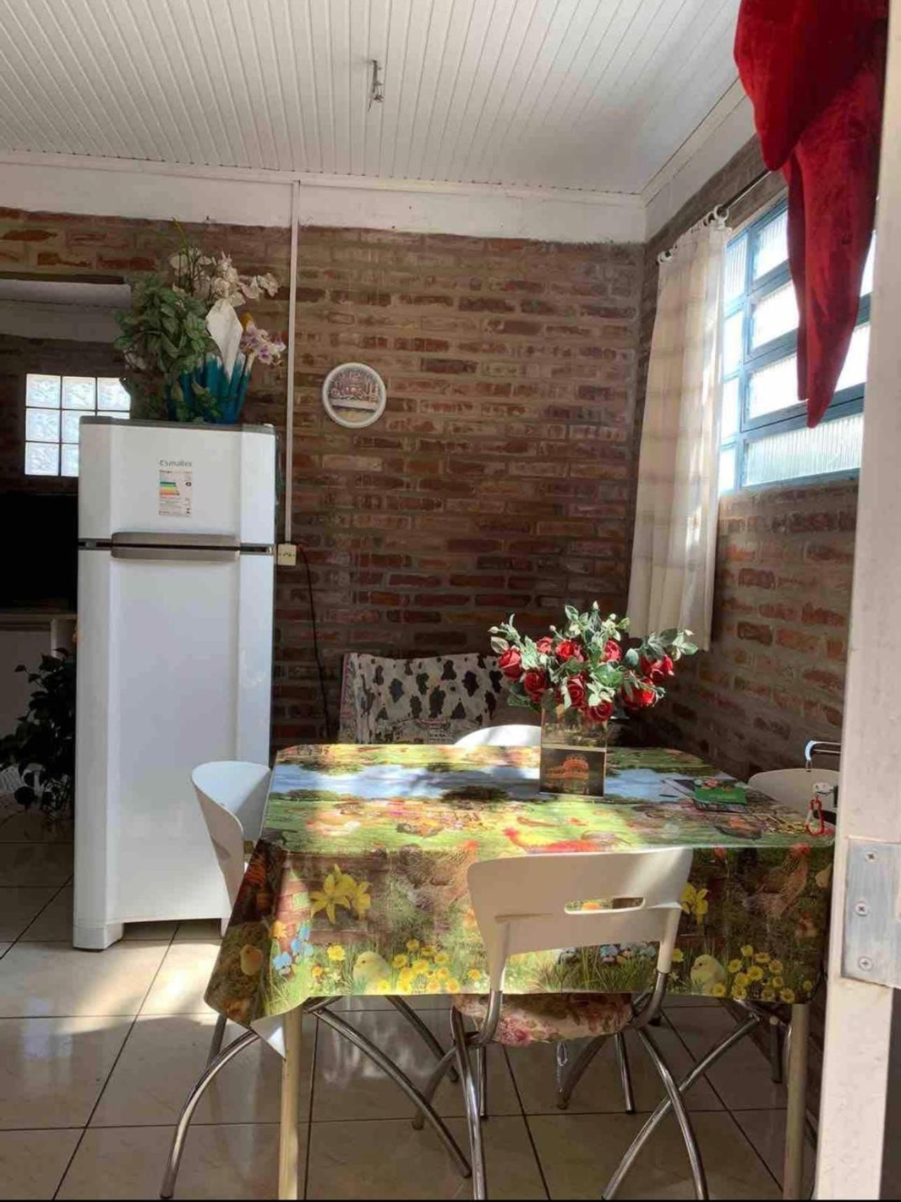 Hospedagem Da Dona Carla Canela Extérieur photo